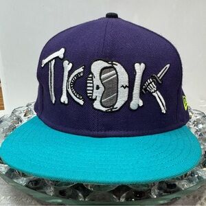 NEW ERA x TOKIDOKI HAT ULTRARARE “TKDK BONES LOGO” 9FIFTY SNAPBACK CAP BRAND NEW